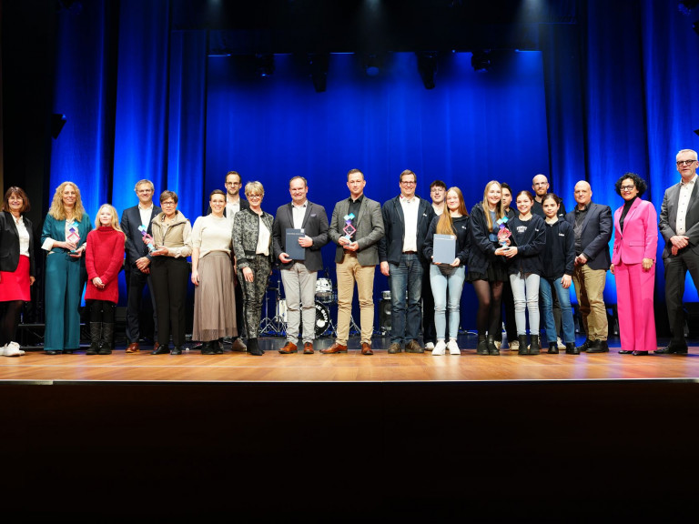 Regionales Berufliches Bildungszentrum Müritz gewinnt Schulpreis der Dieter Schwarz Stiftung