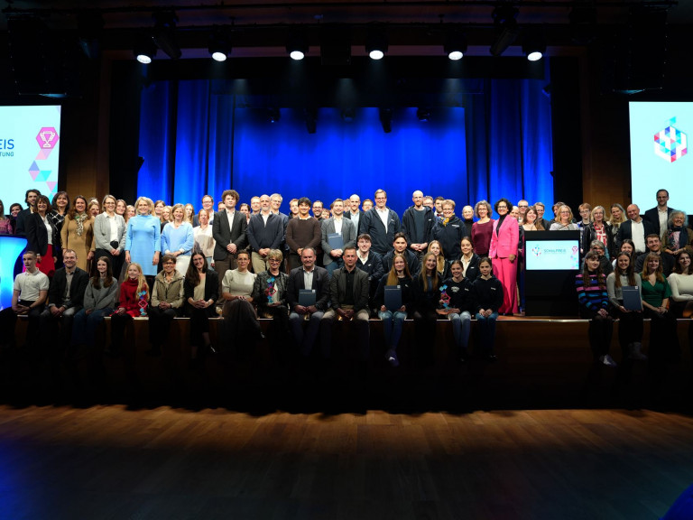 Regionales Berufliches Bildungszentrum Müritz gewinnt Schulpreis der Dieter Schwarz Stiftung