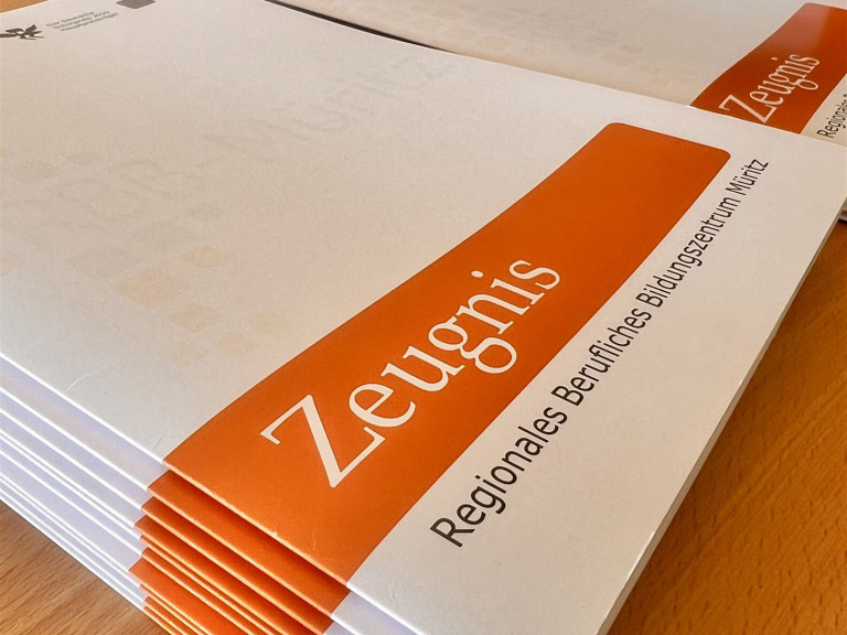 feierliche Zeugnisausgabe Wirtschaft und Verwaltung 2026