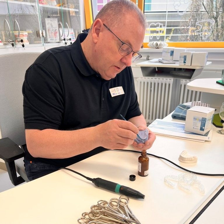 Präzision im Tiefziehverfahren – Fachseminar mit Erkodent