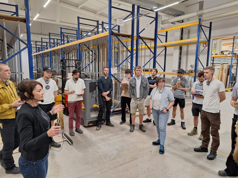 HolztechnikerInnen zu Besuch bei PALMBERG in Schönberg