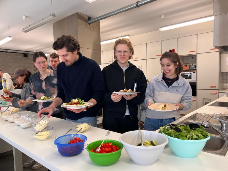 Gemeinsam innovative Schulen entdecken