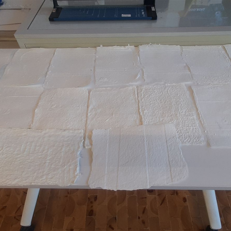 Herstellung von handgeschöpftem Papier