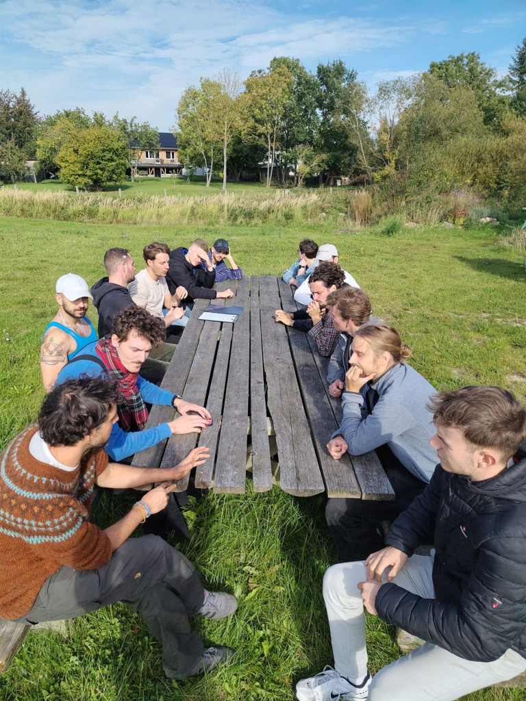 Stroh, Lehm und jede Menge Ideen – zu Besuch bei HALM